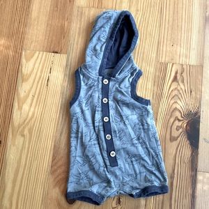 City Mouse Boys hooded romper